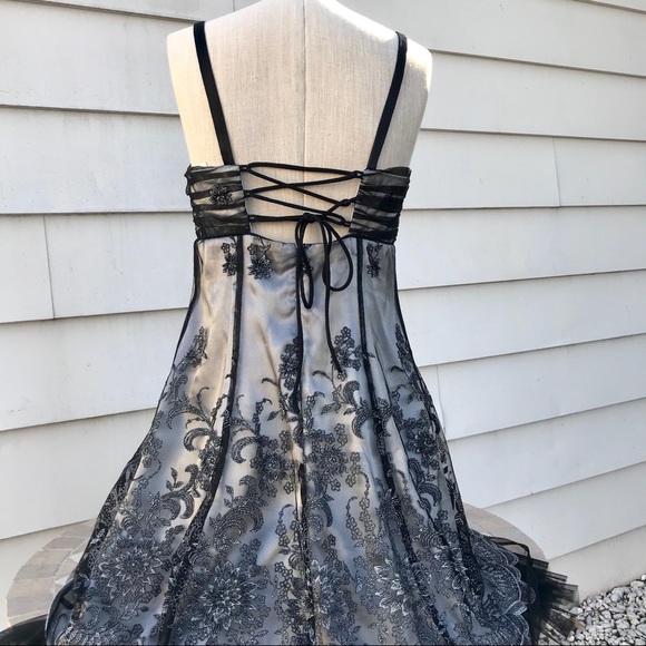 Black and Silver Formal Dress - Picture 2 of 3
